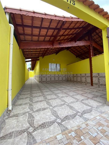 Imagem 21 de 30 de Casa Com Piscina - Ivo51