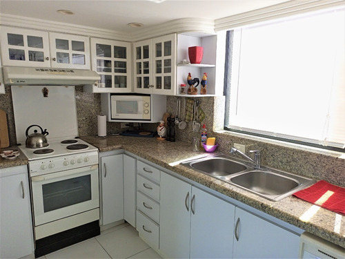 Imagen 4 de 19 de Comodo Apartamento En Pampatar, En Alquiler