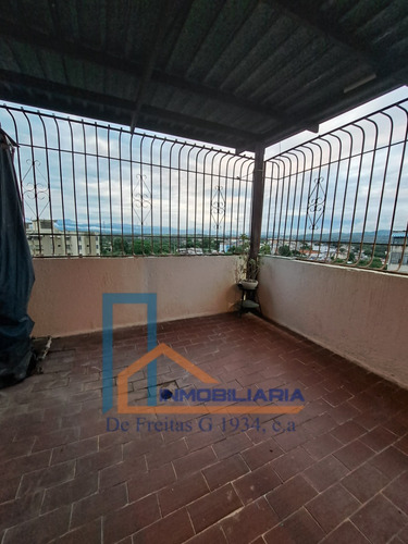 Penthouse En Venta En La Urbanización Casa Blanca. Ocumare Del Tuy