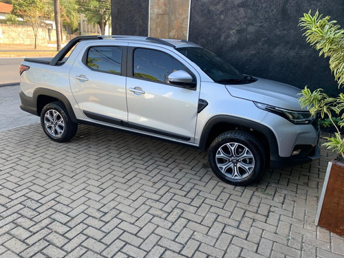 Fiat Strada 1.3 Volcano Cab. Dupla 16v Flex 4p