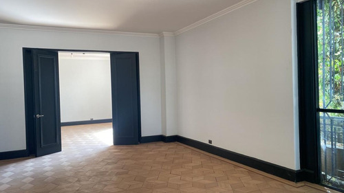 Preciosa Casa Comercial Con Oficinas Impecables Y ...