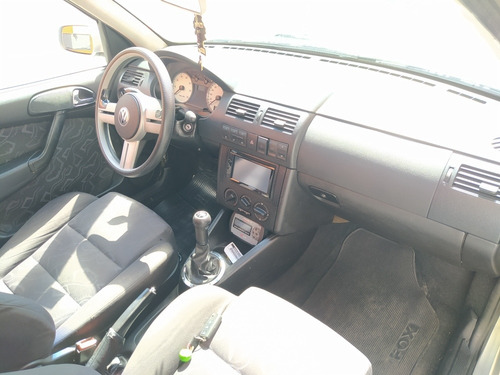 Imagem 8 de 10 de Volkswagen Parati 2000 1.6 4p