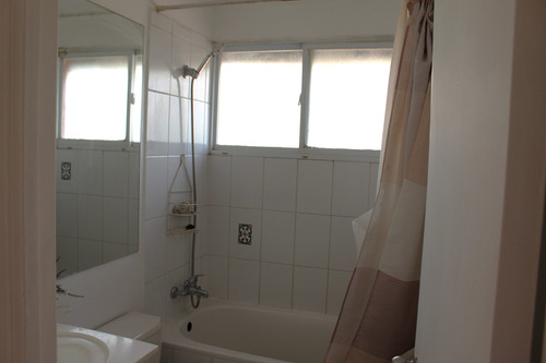 Casa En Venta Con 4 Dormitorios Y 2 Baños En Puente Alto