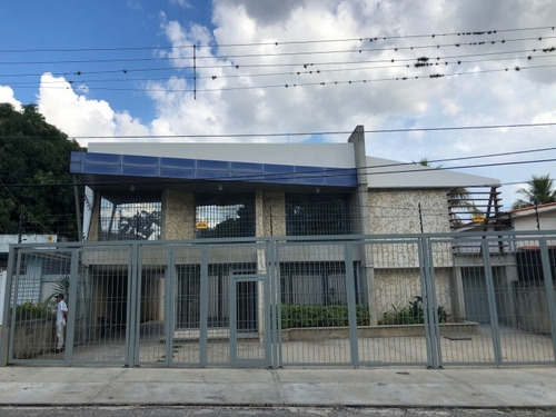 Imagen 2 de 27 de Cristian Guedez Alquila Local En Urb Los Colorados Valencia