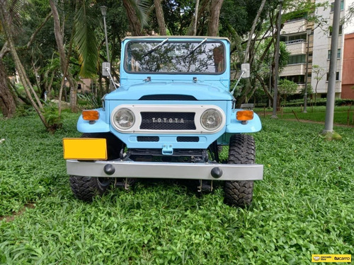 Toyota Fj Fj-40
