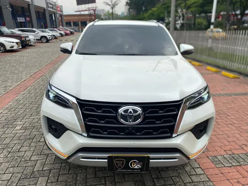 Toyota Fortuner Srv 2022 4000cc 4x4 Aut
