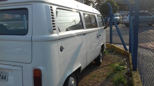 Volkswagen Kombi 1.4 Standard Total Flex 3p 2014
