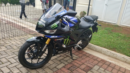 Imagem 4 de 12 de Yamaha R3 Monster