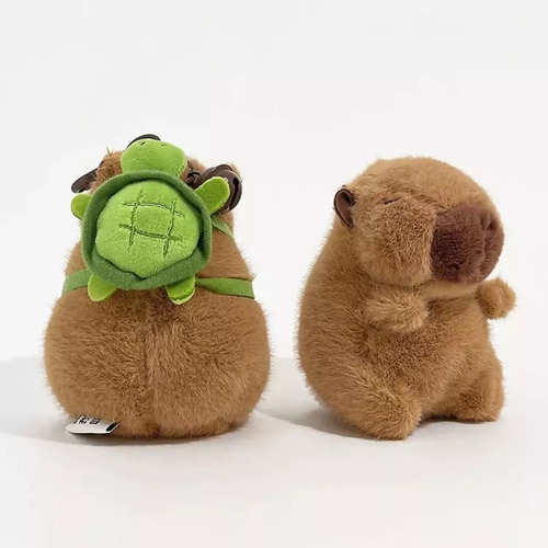 Chaveiro Capivara Mochila Tartaruga Fofo Sino Pelúcia 12cm Cor Marrom-claro