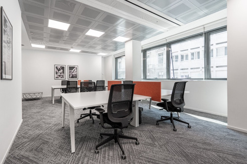 Espacio De Coworking En Santiago, Industria
