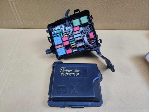 Caja De Fusibles Peugeot 301. Modelo:2017-2021 (Usado)