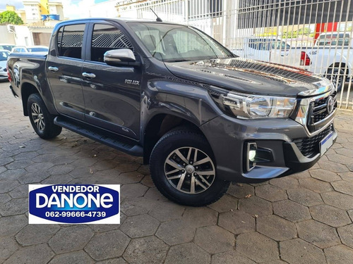 Imagem 2 de 12 de Toyota Hilux 2.7 Srv 4x2 Cd 16v Flex 4p Automático