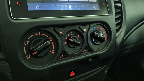 Mitsubishi L200 2.4 TD WORK DC CR