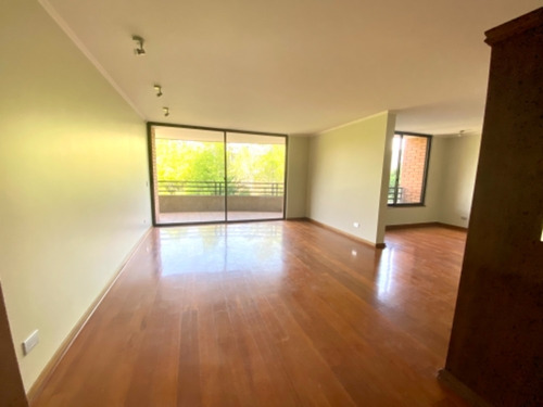 Imagen 5 de 22 de En Arriendo Exquisito Departamento 4/d 4b 2 Estacionamien...