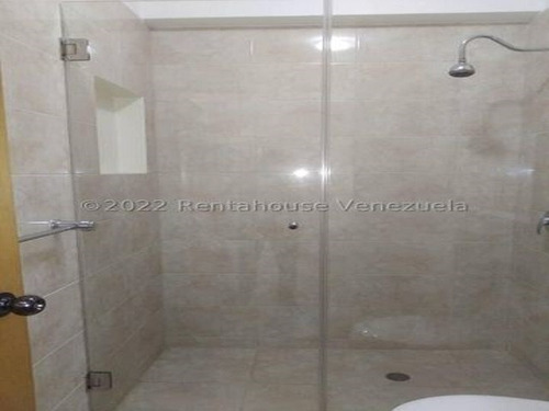Imagen 9 de 15 de Omar Espinoza Ofrece En Venta Hermoso Y Remodelado Apartamento En Boleita Norte