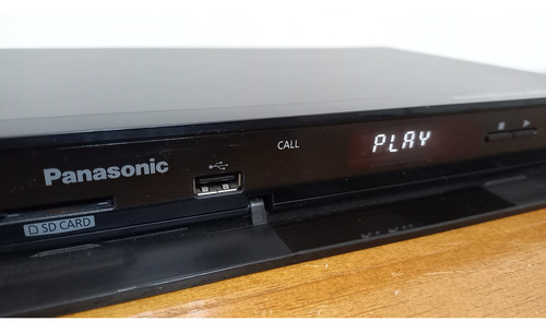 Reproductor De Bluray Panasonic Dmp-bdt110 3d Full Hd - Zwt Negro (Usado)