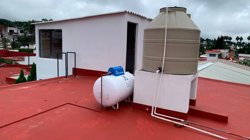 Imagen 13 de 14 de Casa De 4 Recámaras, 3 Baños Y Alberca Compartida.