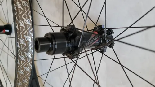 Roval traverse sl fattie 650b hotsell