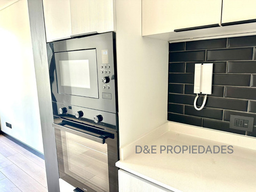 Moderno Dpto. Nuevo 1d+1b Con Amenities A Pasos Del Metro.