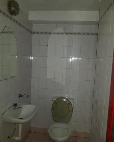 Imagen 6 de 19 de Local En Alquiler En Centro De Lanus Oeste