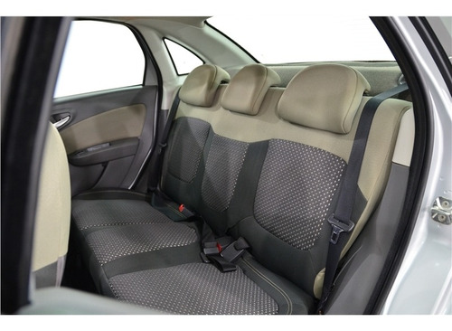 Imagem 14 de 15 de Fiat Grand Siena 1.6 Mpi Essence 16v Flex 4p Automatizado