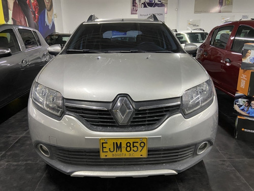 Imagen 2 de 9 de Stepway Intens Automática