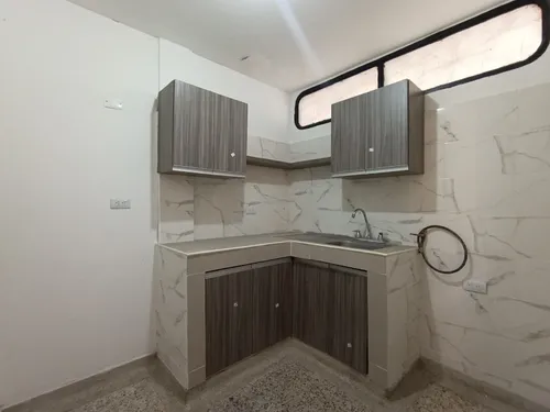 Casa En Venta En Ciudad Jardin. Cod V30481