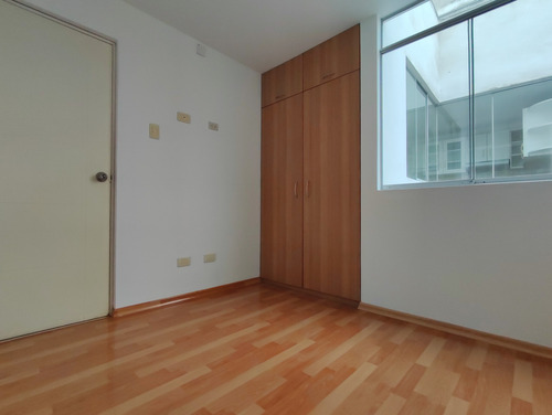 Venta De Departamento En Los Olivos 70 M2 | 5to Piso