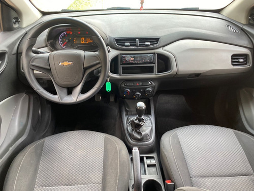 Imagem 9 de 10 de Chevrolet Onix 1.0 Joy