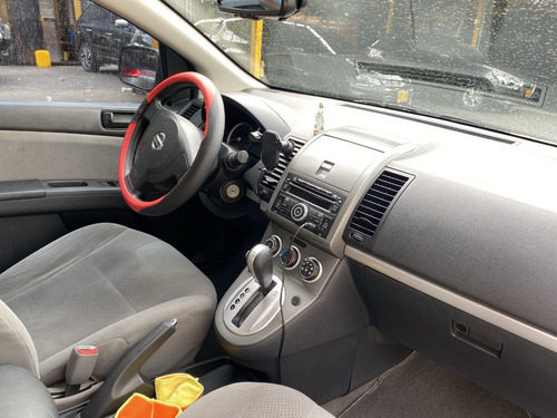 Nissan Sentra 2.0