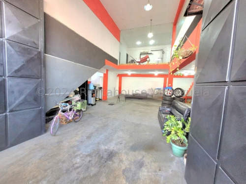 Milagros Inmuebles Edificio Venta Barquisimeto Lara Zona Centro Economica Residencial Economico Comercial Código Inmobiliaria Rent-a-house 25-140