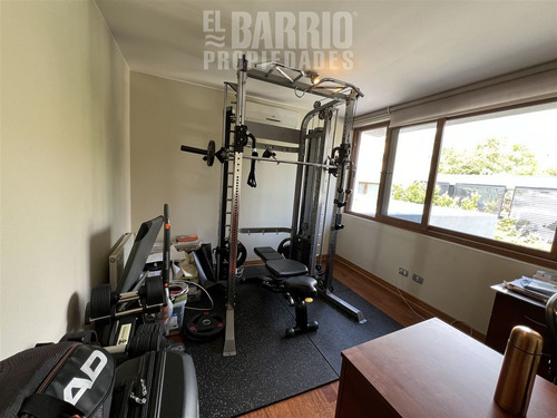 Casa En Venta De 5 Dorm. En Piedra Roja, Chicureo