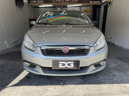 Fiat Grand Siena 1.6 16v Essence Flex Dualogic 4p