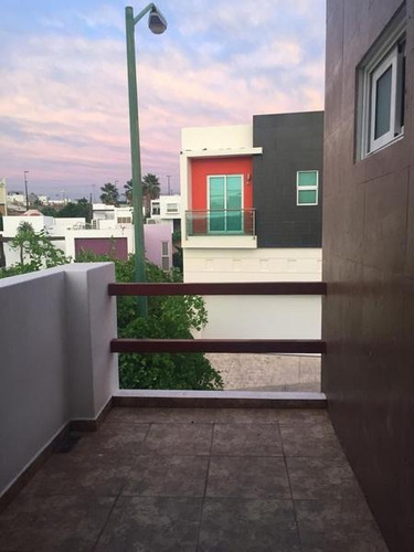 Imagen 13 de 21 de Casa En Renta En La Privada Altezza
