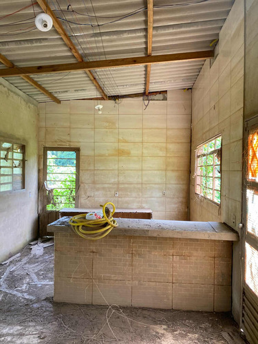 Casa 2 Quartos 2 Wc Sala, Cozinha Área Serviço