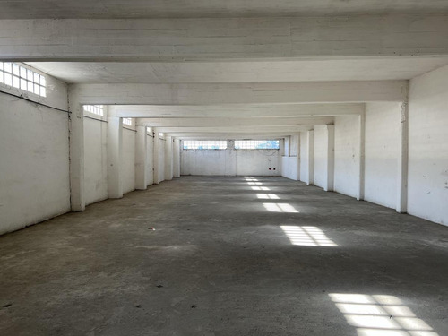 Imagen 11 de 23 de Venta Inmueble Industrial En La Tablada 4300 M2 Cubiertos Con Salida A Tres Calles
