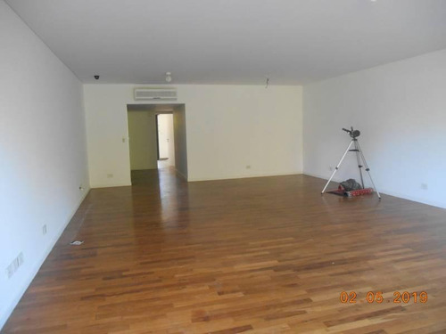 Imagen 4 de 28 de Departamento En Venta De 3 Ambientes Con 2 Cocheras En Planta Baja Con Jardín Propio En B° Los Robles. Tigre