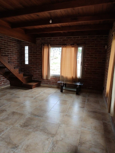 Casa De 2 Dormitorios Y Apto Ubicada En Piriapolis