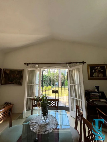 Gran Chalet Con 5 Dormitorios Y Mas De 3000 M2 De Terreno Punta Del Este, Playa Mansa