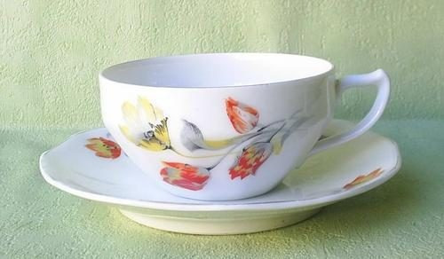 Antigua Taza De Té Alemana Con Flores Rojas Y Amarillas