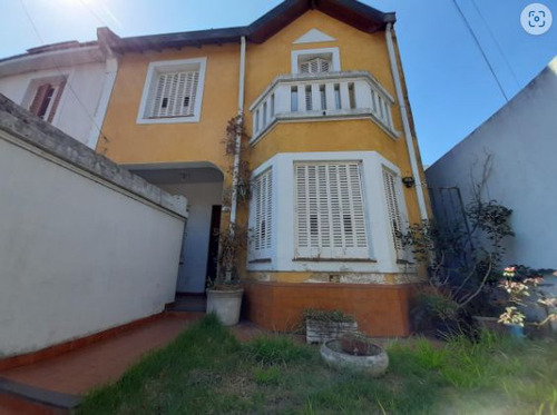 Venta Casa 3 Dormitorios Morón Con Cochera