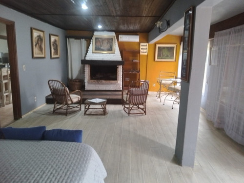 Complejo Habitacional - Casa En Alquiler Canelones - 8 Dorm, 7 Baños, Cancha Padel Volley Futbol, Juegos Infantiles, Barbacoa 2 Parrilleros, Horno Leña 5 Estufas, 4000 Mt Terreno Cercado
