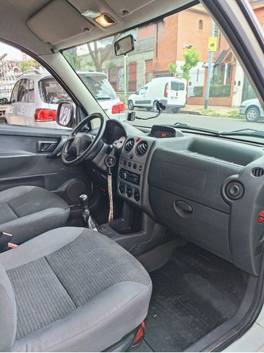 Imagen 8 de 24 de Peugeot Partner 2015 1.6 Hdi Furgon 5as Doble Puerta Lateral