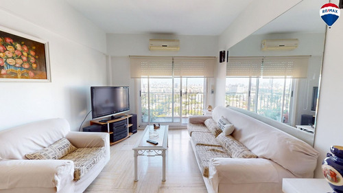 Venta 4 Amb Piso Alto Con Cochera En Colegiales
