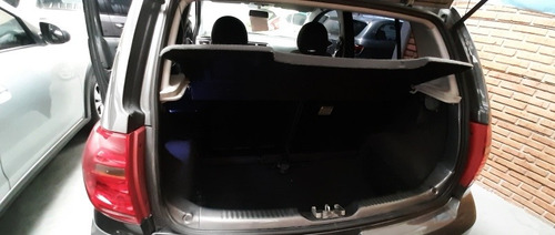 Volkswagen Fox 1.6 Highline 2014 5 Ptas