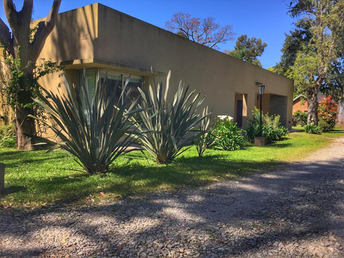 Venta  Casa   La Soberana Barrio Cerrado  General Rodriguez