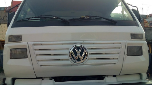 Vw 7100/ 2001 Baú
