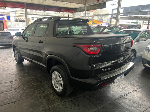 Fiat Toro 1.8 16v Freedom Flex 4x2 Aut. 4p