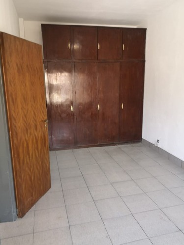 Imagen 21 de 30 de En Venta Duplex 3 Amb. Con Patio Y Terraza En Block Con Dto. 2 Amb. (143)