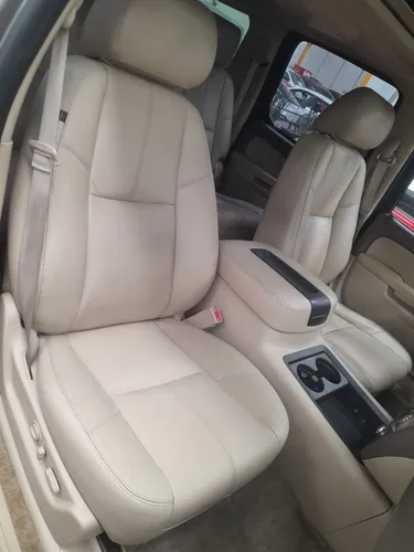 Chevrolet Suburban 5.3 Lt Piel Mt